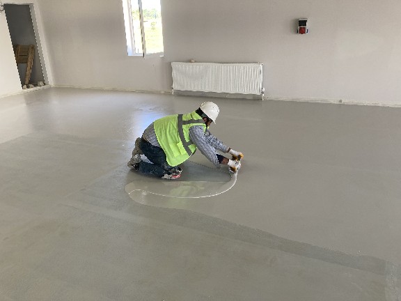 Restoran ve Mağazalar İçin Beton Parlatma: Hijyenik, Şık ve Dayanıklı Zeminlerin Sırrı