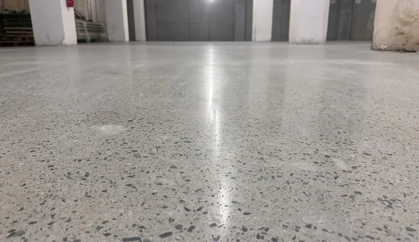 Beton Zeminde Kaplama mı, Silim ve Parlatma mı? Karar Tablosu