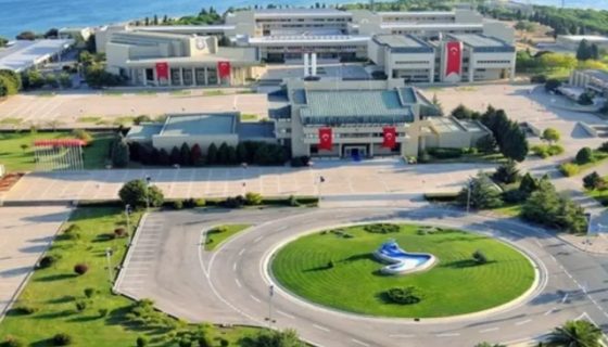 Yeşilköy Hava Harp Okulu Zeminlerinde Emplus Kalitesi: Parlaklık ve Dayanıklılıkta Yeni Bir Dönem